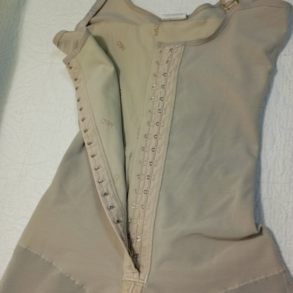 M&D Beige Post-Surgical Compression Garment Adjustable Straps Front Zipper Sz S - Picture 7 of 11